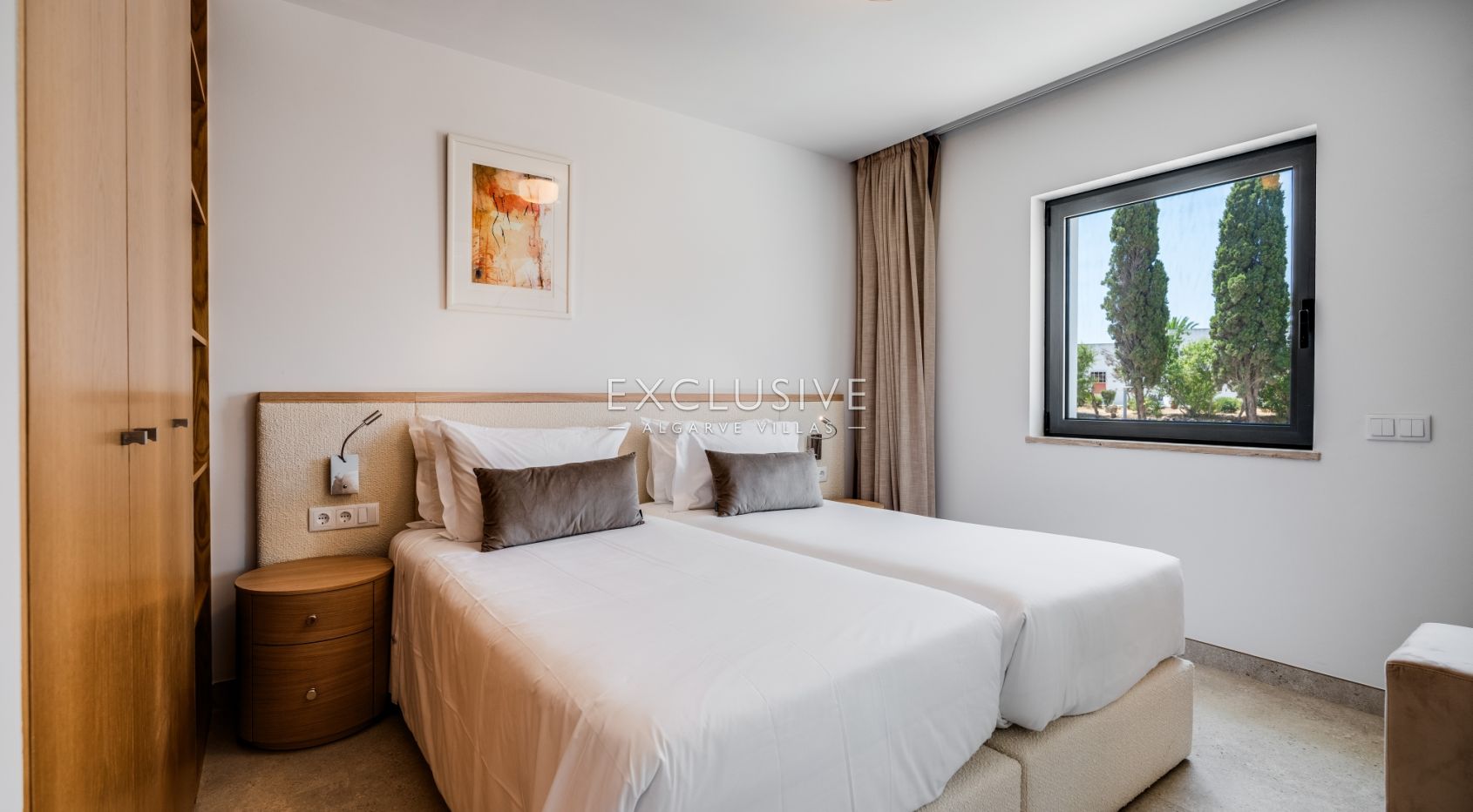 2 bedroom apartments in Carvoeiro centre near the beach, investment opportunity