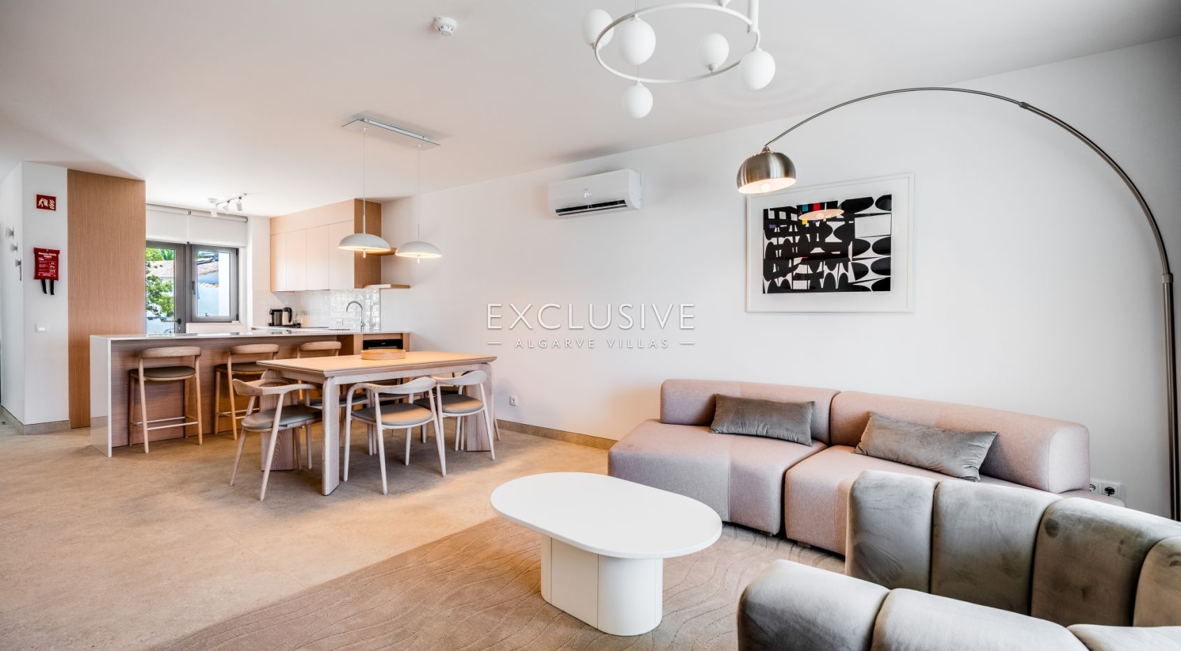 2 bedroom apartments in Carvoeiro centre near the beach, investment opportunity