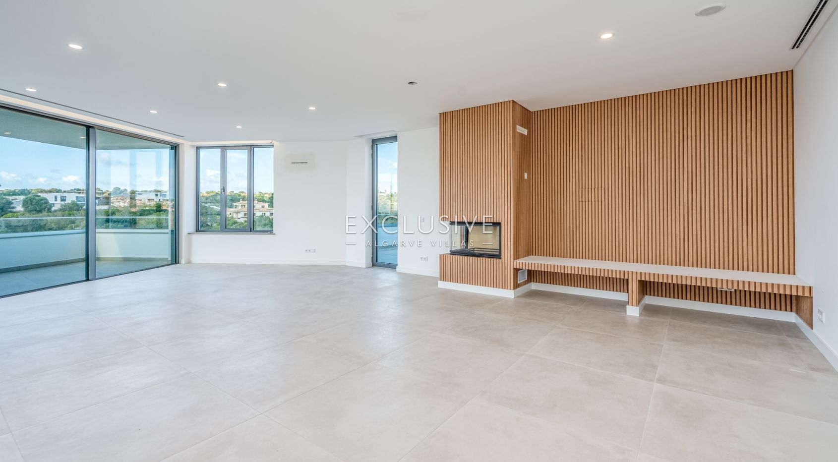 Villa moderne de 4 chambres avec vue imprenable à Lagos, Algarve