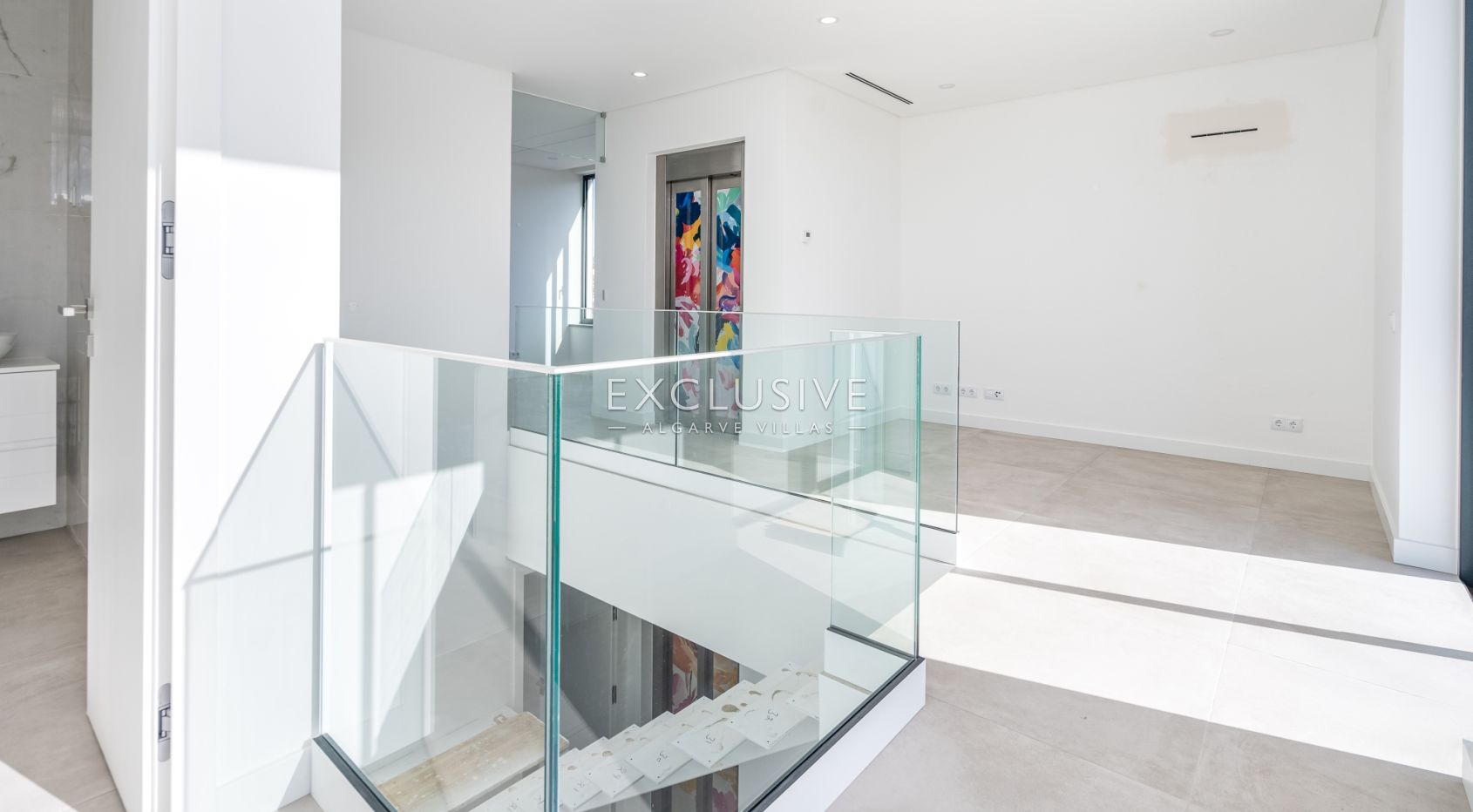 Villa moderne de 4 chambres avec vue imprenable à Lagos, Algarve