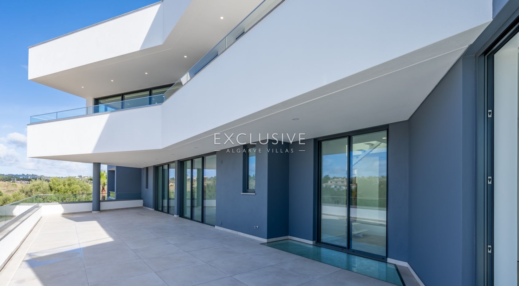 Villa moderne de 4 chambres avec vue imprenable à Lagos, Algarve