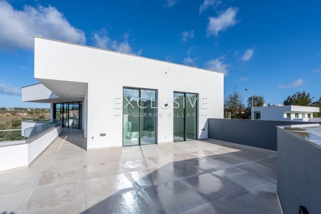 Villa moderne de 4 chambres avec vue imprenable à Lagos, Algarve