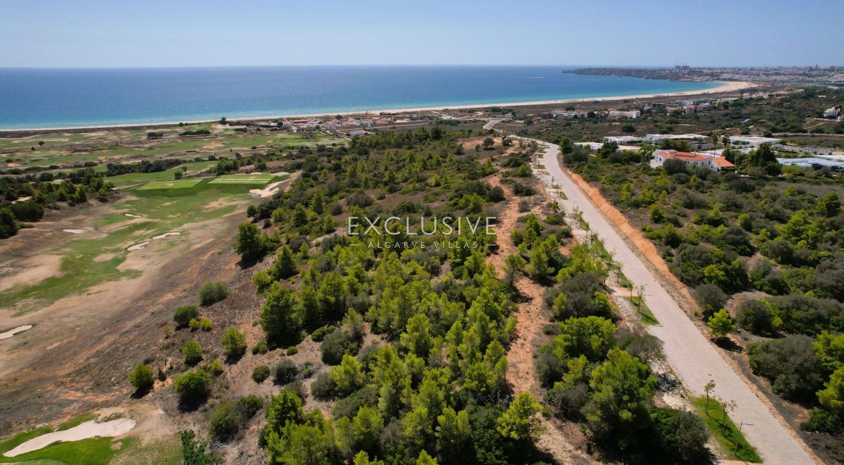 Plot for construction, stunning sea views, on Palmares golf course, Lagos, Algarve