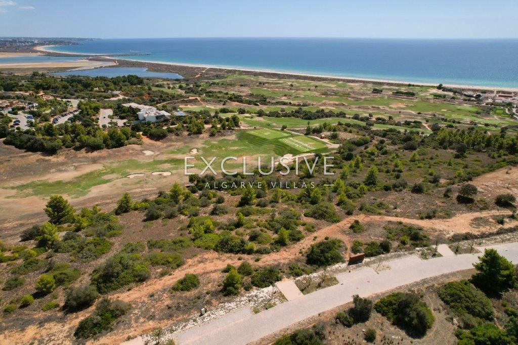 terrain constructible avec vue sur l'océan dans le Palmares golf resort, Lagos, Algarve