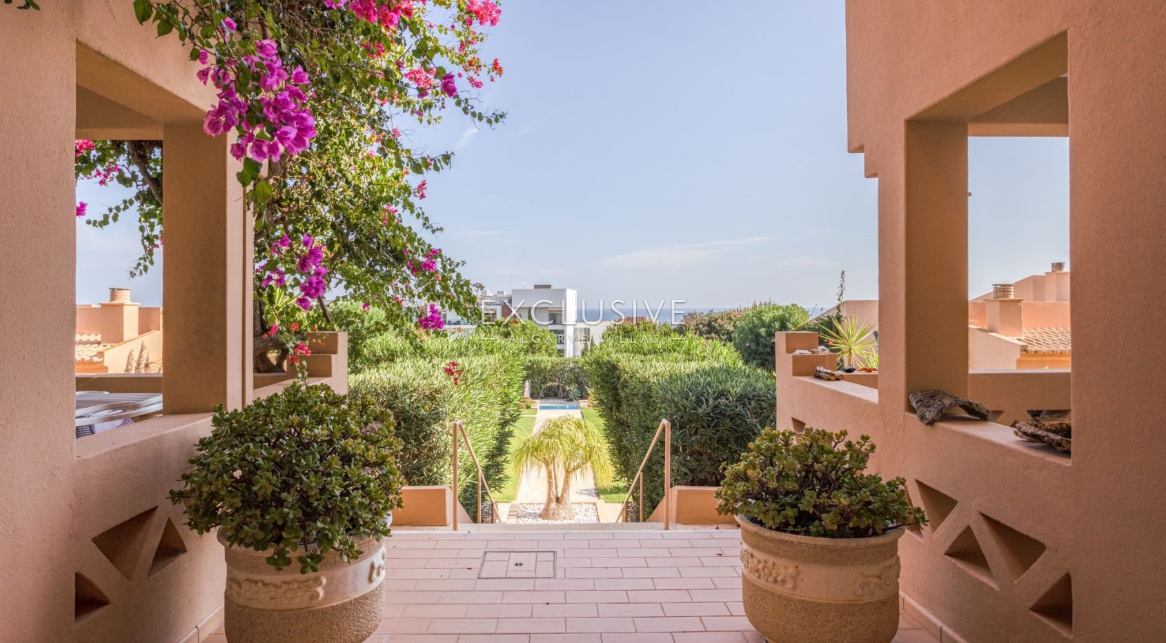 Gut präsentierte 3-Zimmer-Wohnung mit unglaublichem Meerblick, in Lagos (Algarve)