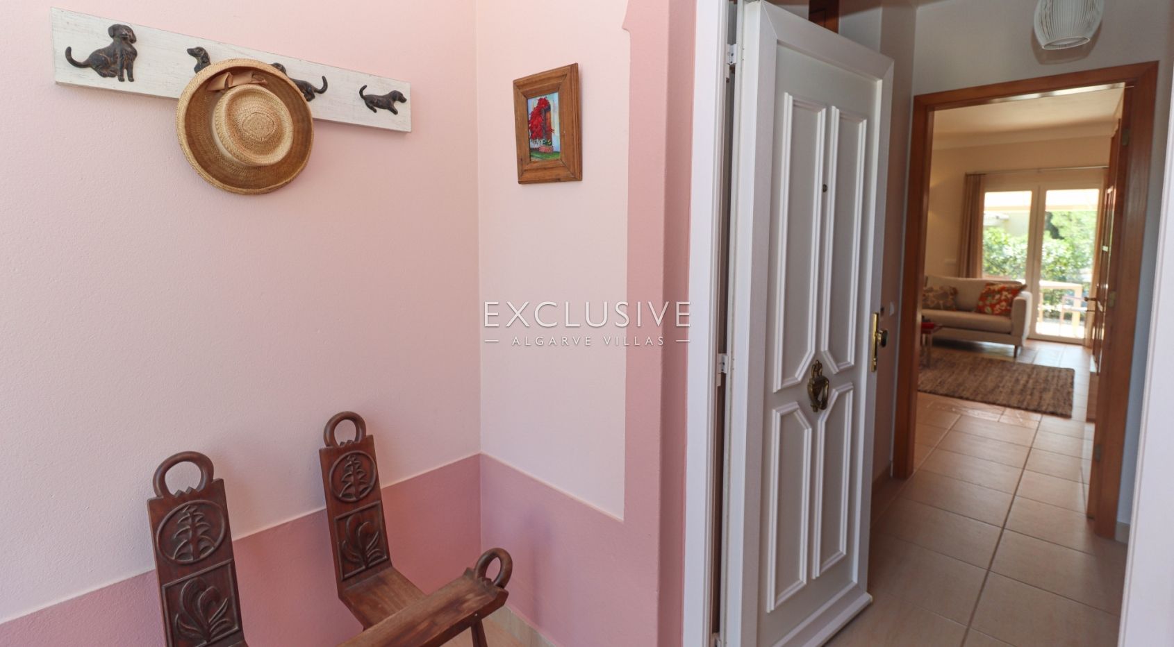 villa mit 3 Schlafzimmern auf einer Ebene am Rande von Carvoeiro, Algarve