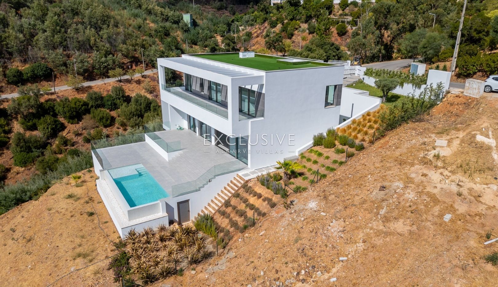 Neue luxuriöse Villa mit Aufzug und Meerblick in Caldas de Monchique, Algarve.