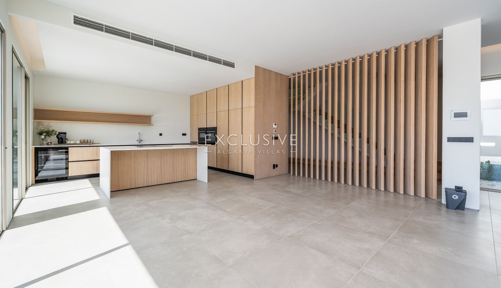 Neue luxuriöse Villa mit Aufzug und Meerblick in Caldas de Monchique, Algarve.