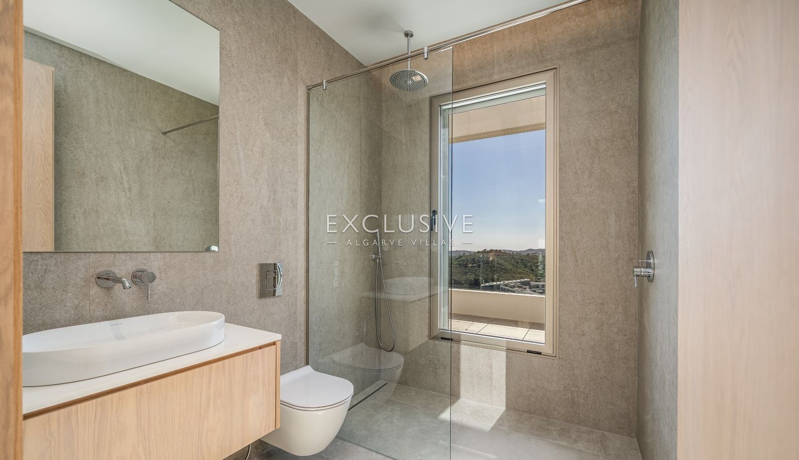 Neue luxuriöse Villa mit Aufzug und Meerblick in Caldas de Monchique, Algarve.