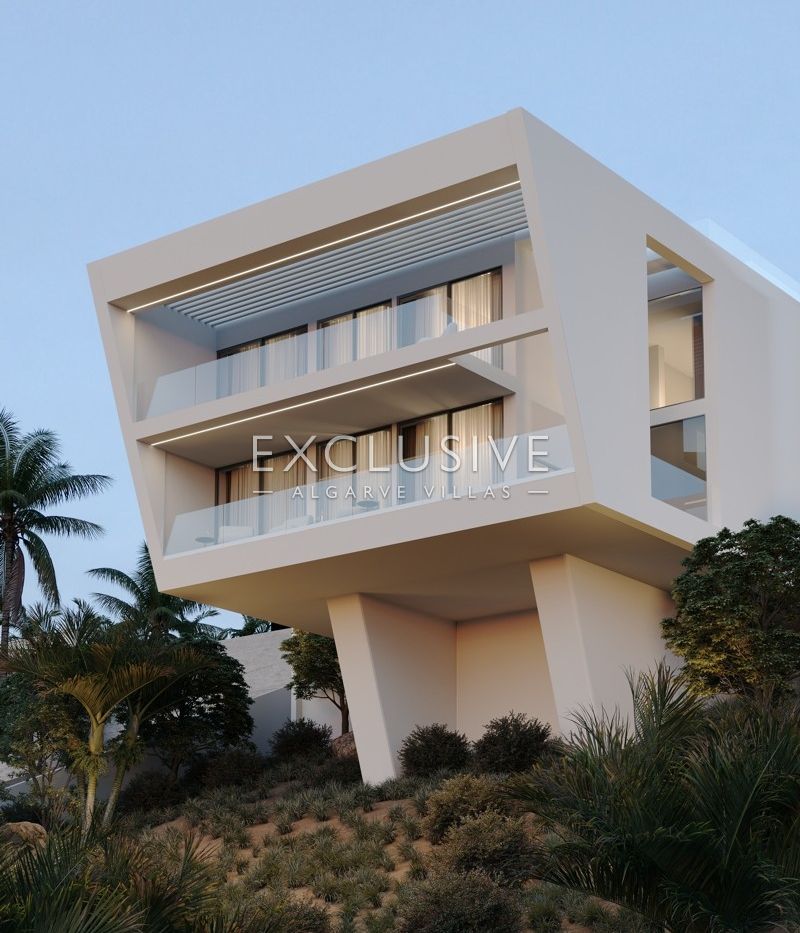 New luxury villa in Carvoeiro, 1 km from beach, modern design, rooftop swimming pool