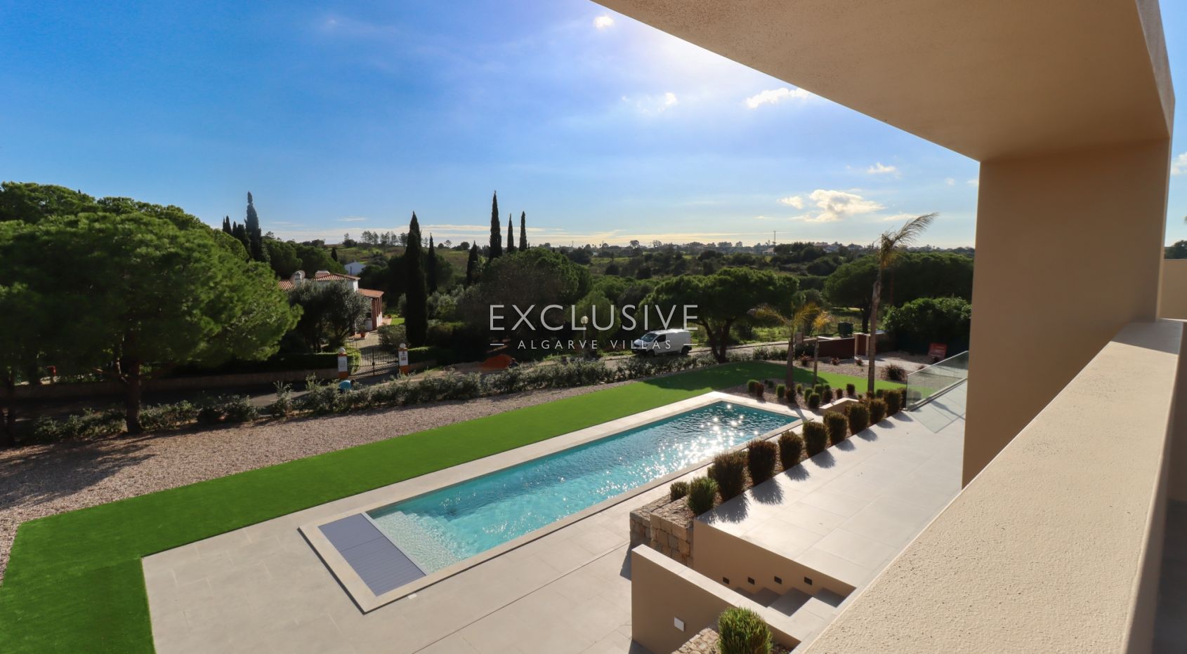 Modern Villa Salicos, Carvoeiro, Algarve