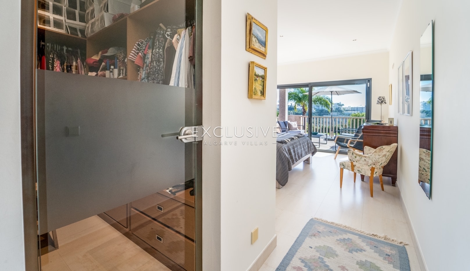Impressive villa with sea views at Porto de Mós-Lagos-Algarve