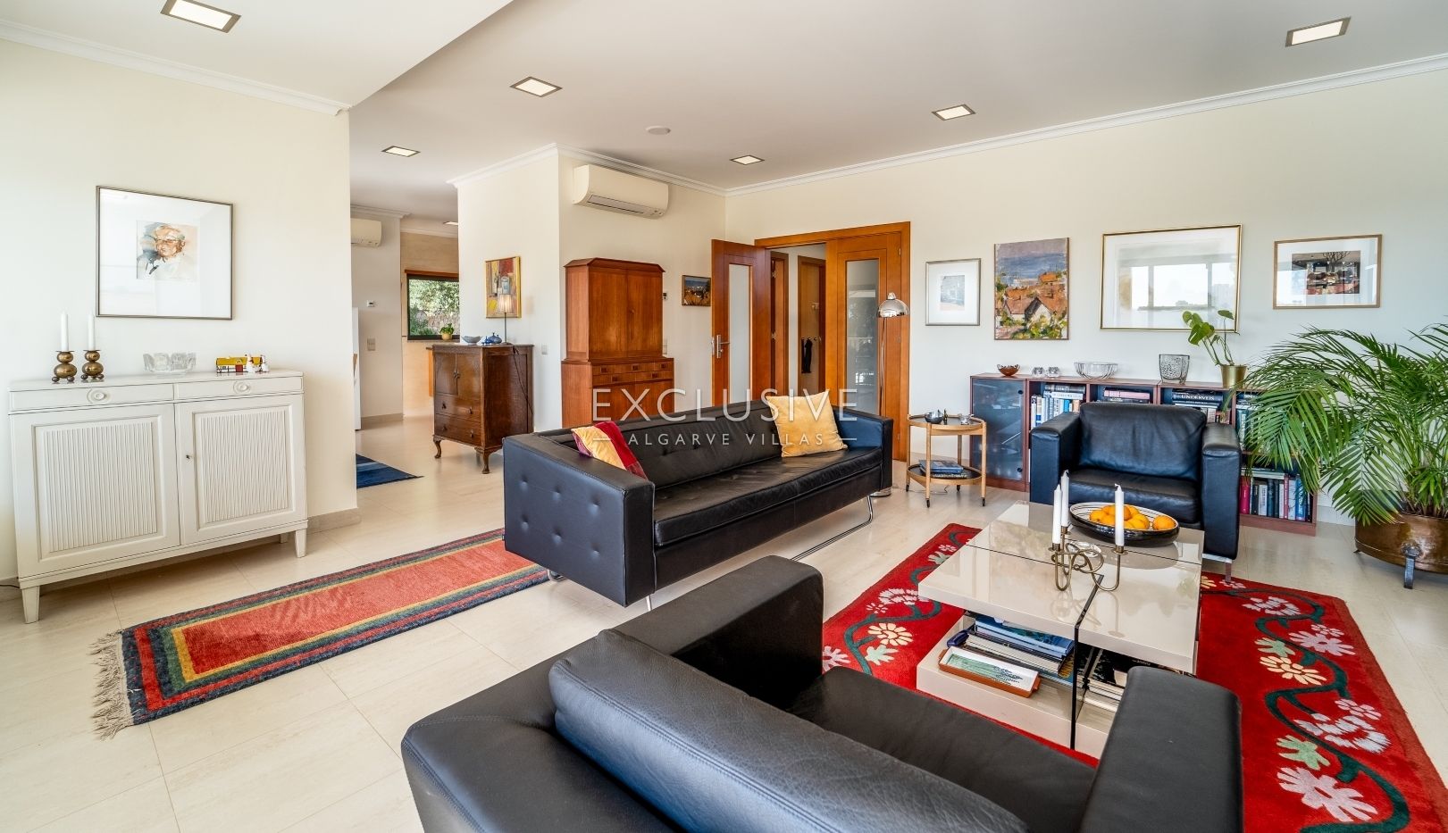 Impressive villa with sea views at Porto de Mós-Lagos-Algarve