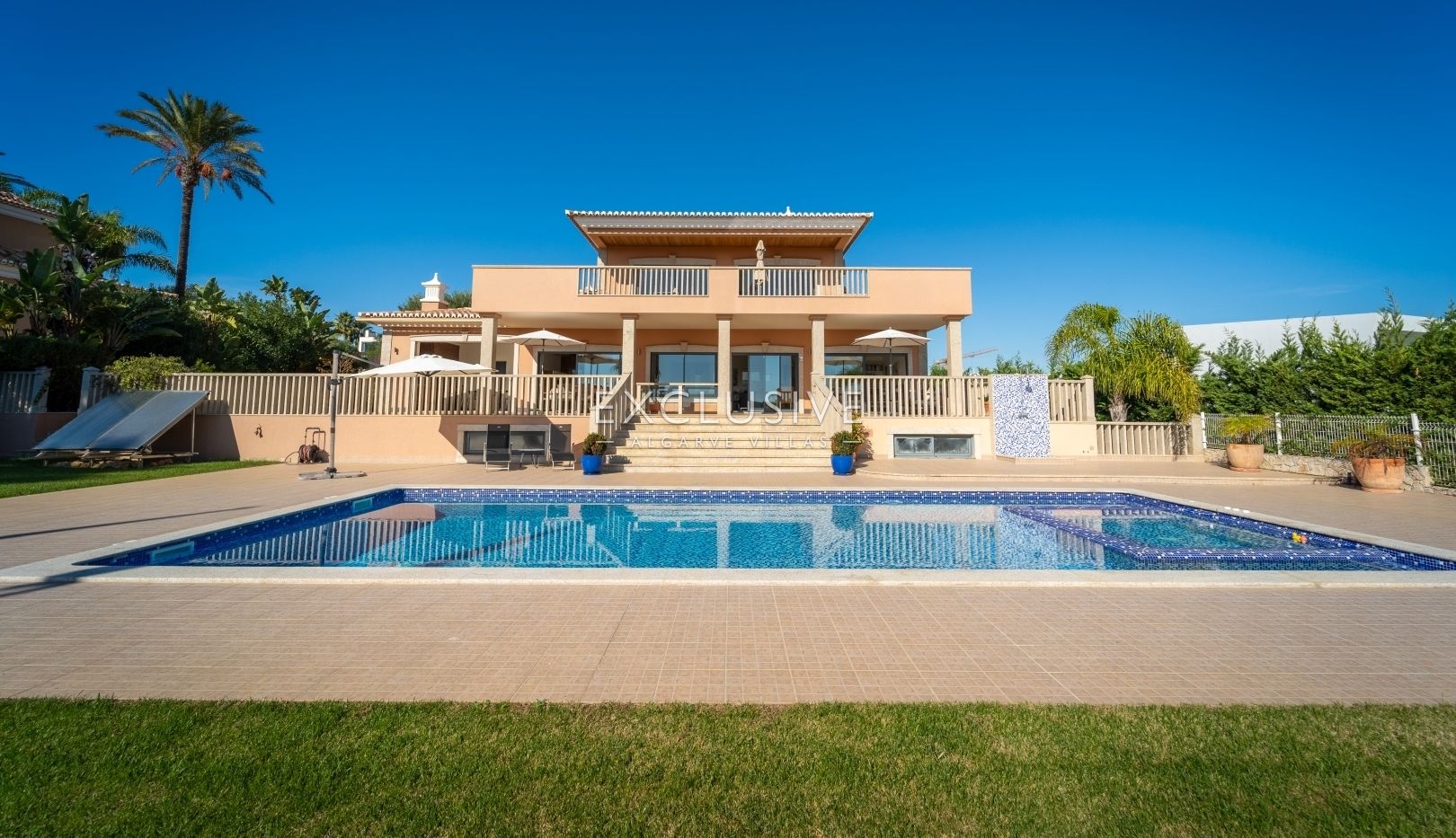 Impressive villa with sea views at Porto de Mós-Lagos-Algarve