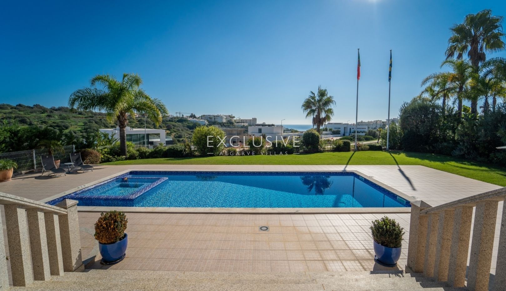 Impressive villa with sea views at Porto de Mós-Lagos-Algarve
