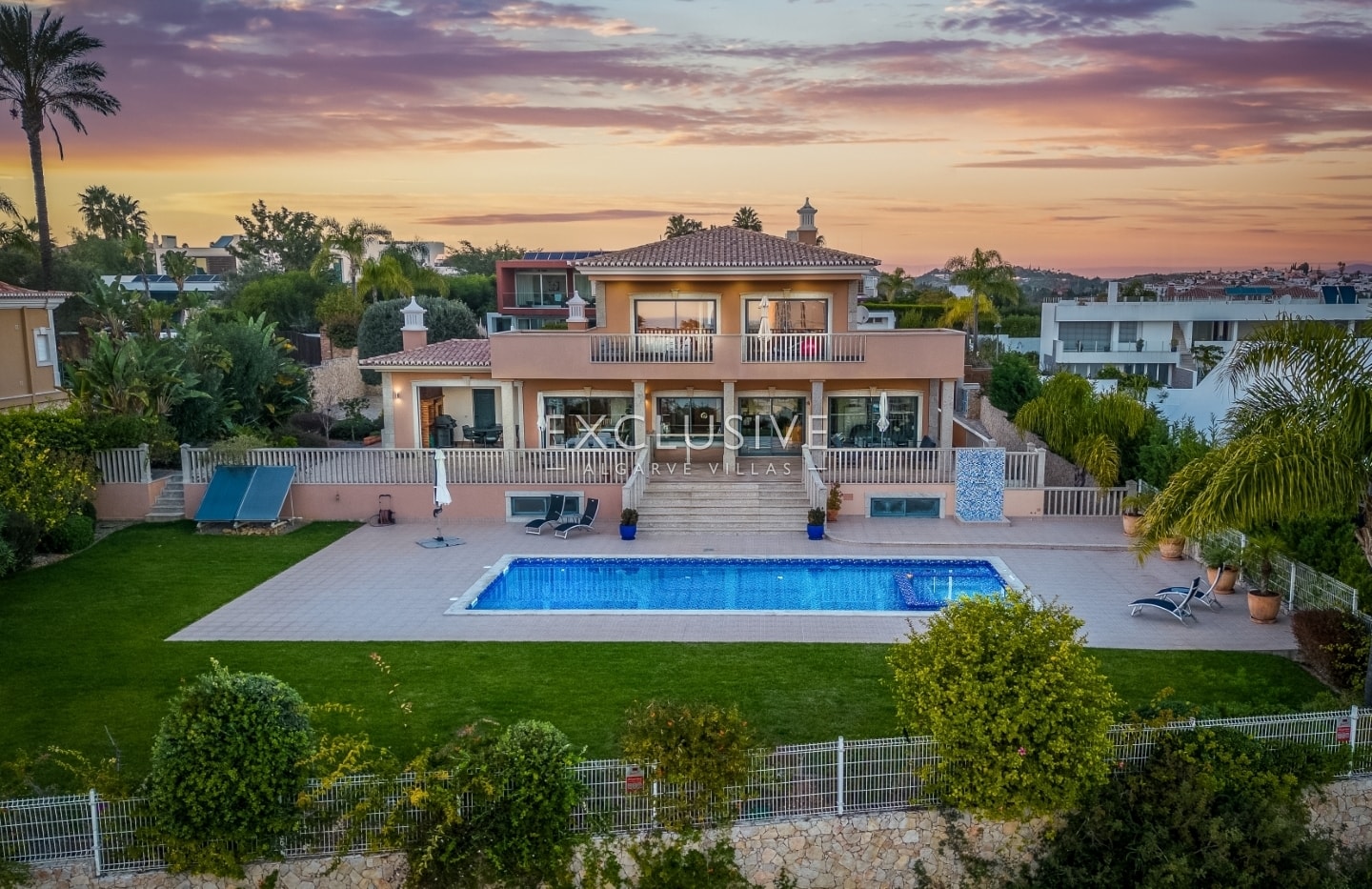 Impressive villa with sea views at Porto de Mós-Lagos-Algarve