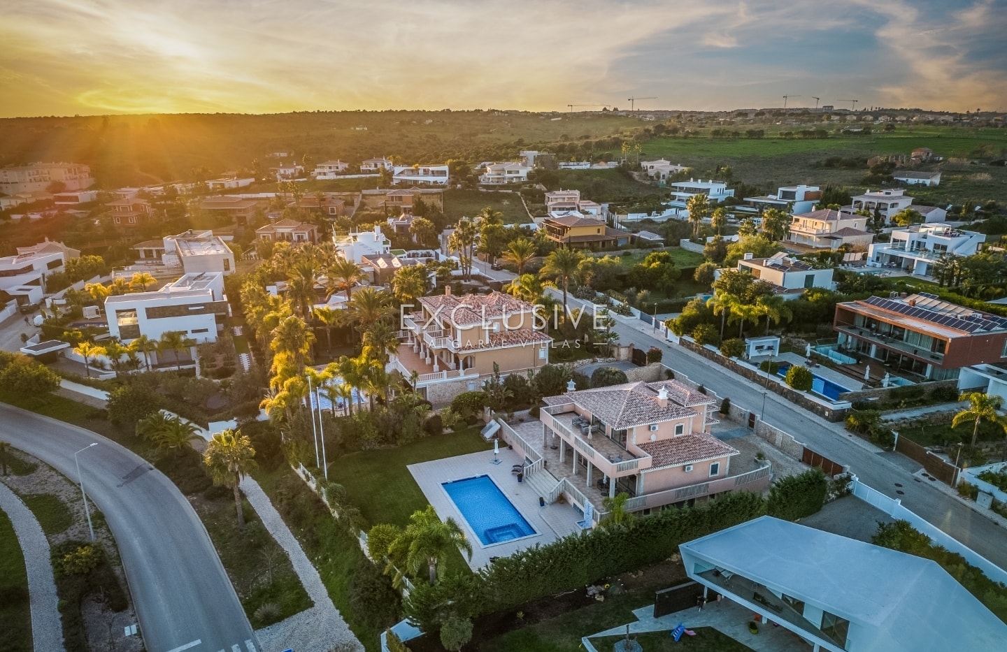 Impressive villa with sea views at Porto de Mós-Lagos-Algarve