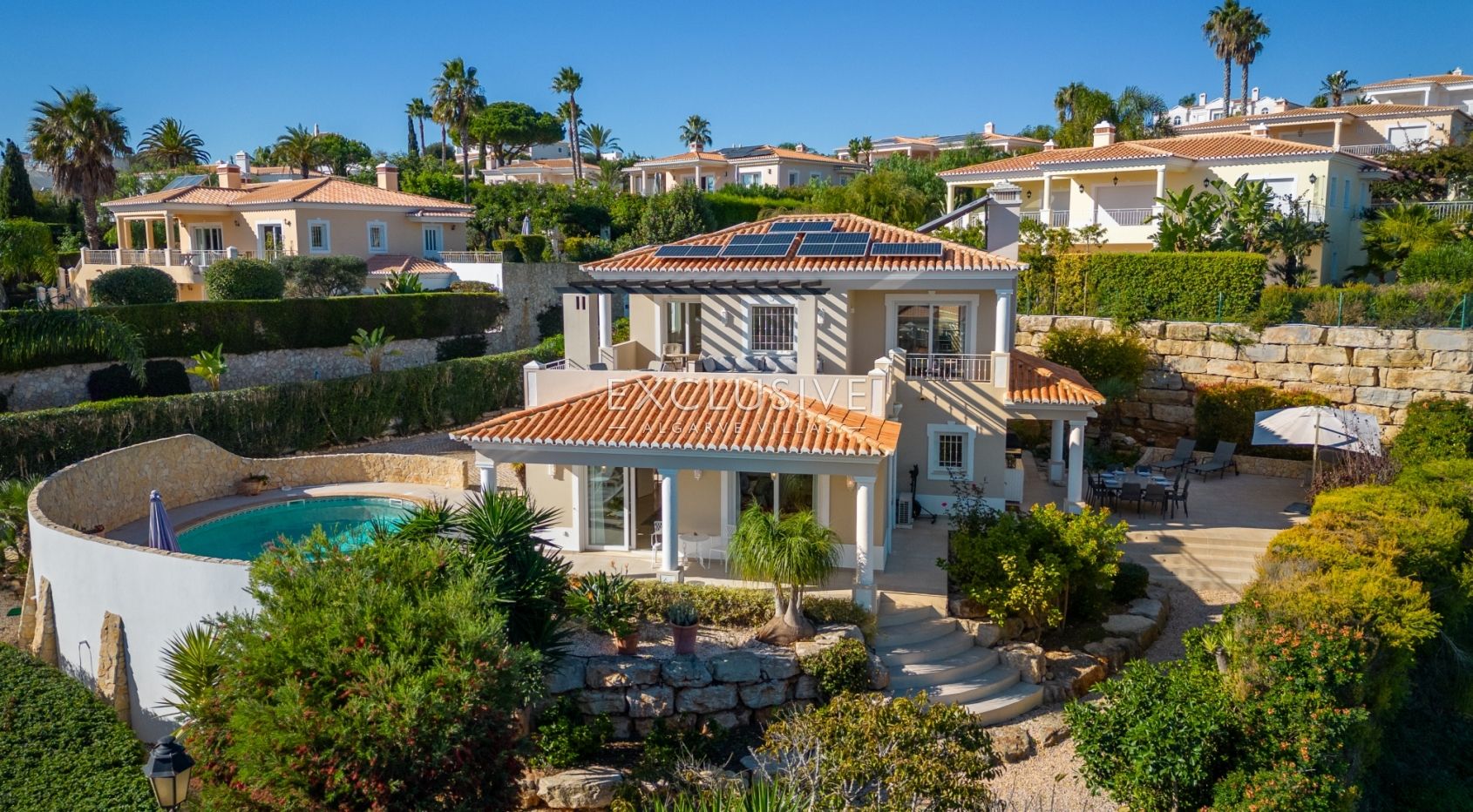 Prachtige 4 slaapkamer villa met zeezicht in Praia da Luz (Algarve)