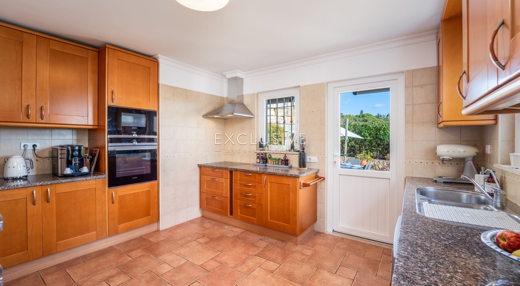 Prachtige 4 slaapkamer villa met zeezicht in Praia da Luz (Algarve)