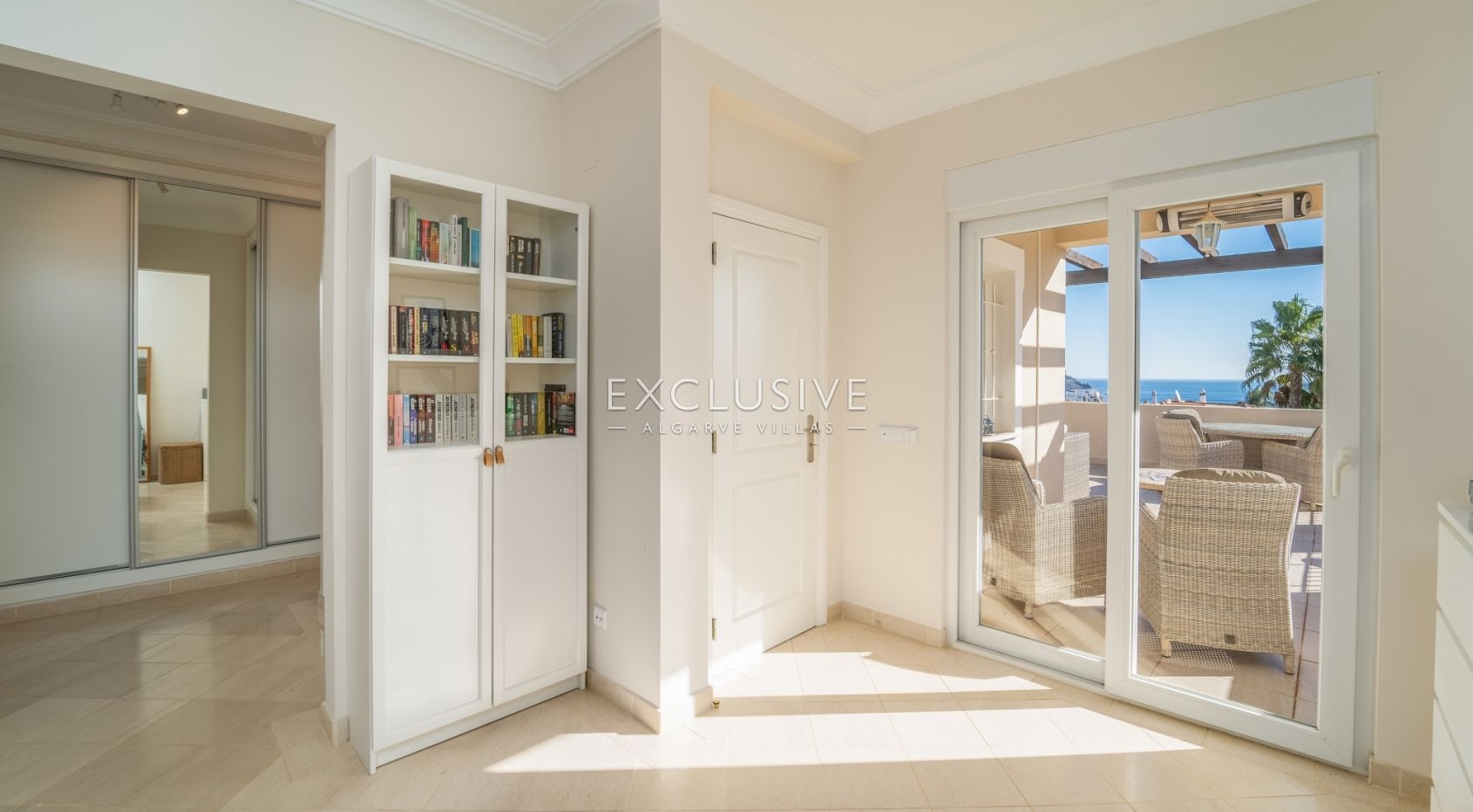 Prachtige 4 slaapkamer villa met zeezicht in Praia da Luz (Algarve)
