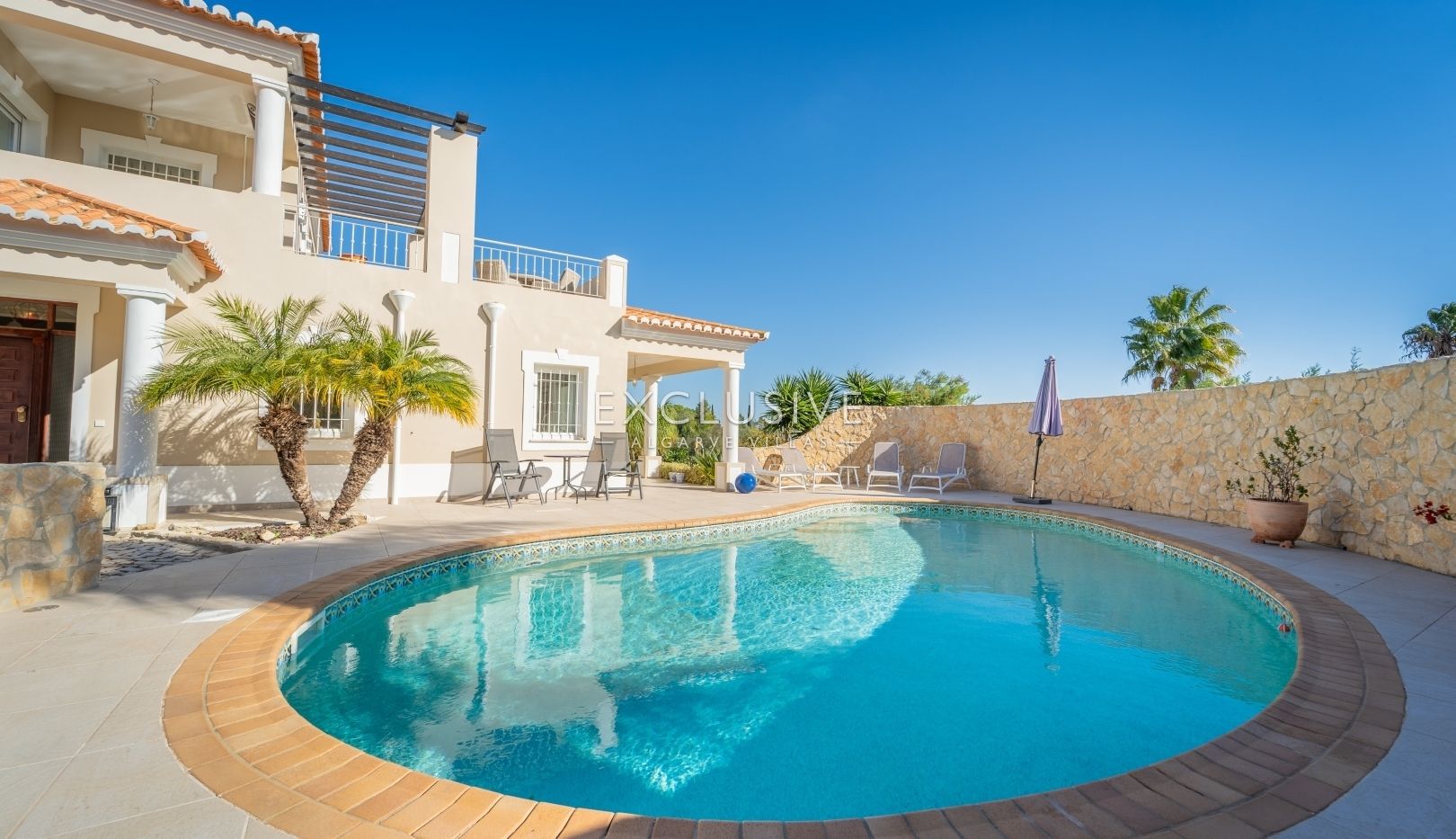 Prachtige 4 slaapkamer villa met zeezicht in Praia da Luz (Algarve)