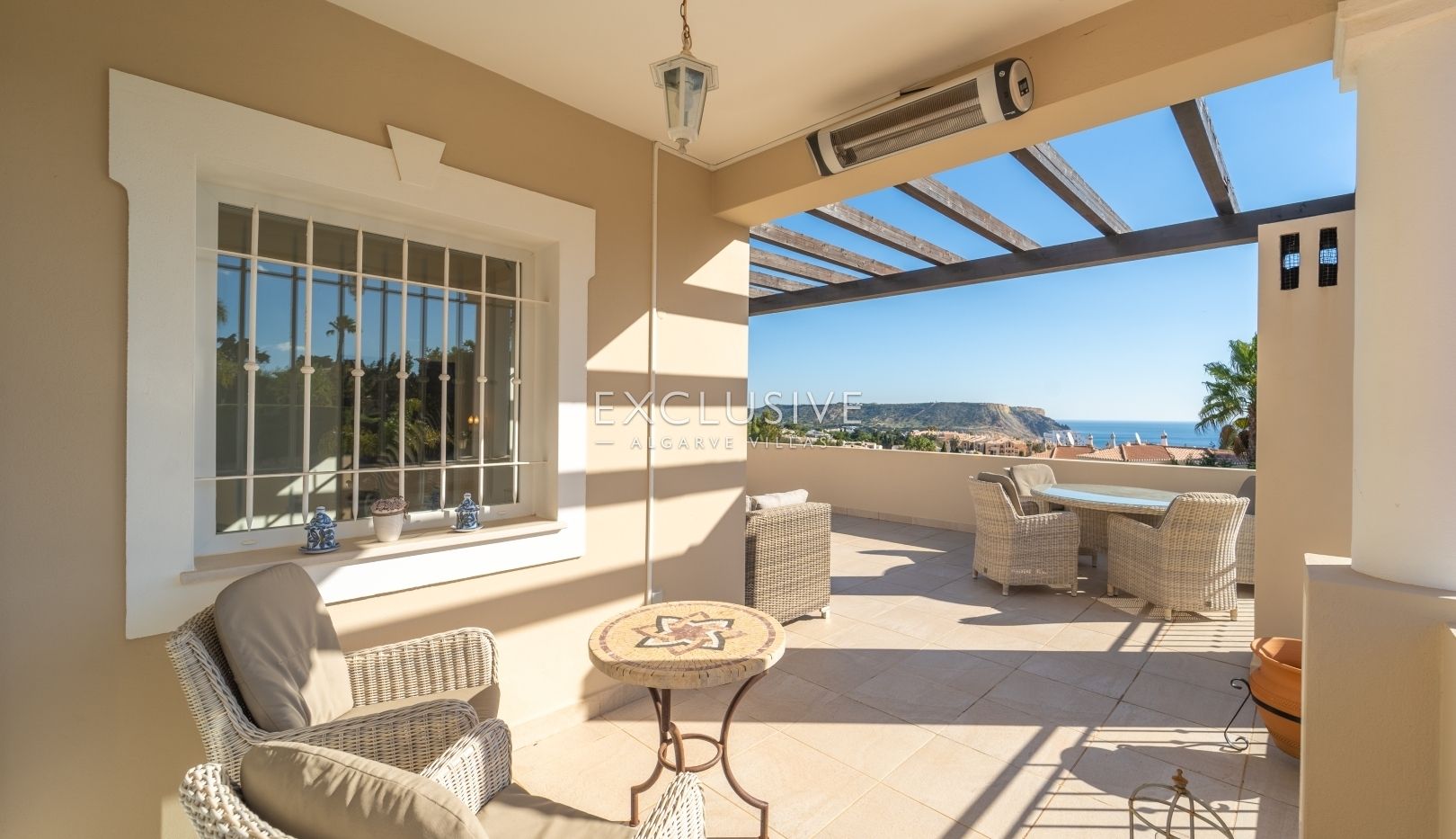 Prachtige 4 slaapkamer villa met zeezicht in Praia da Luz (Algarve)