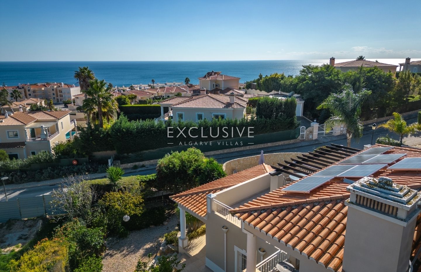 Prachtige 4 slaapkamer villa met zeezicht in Praia da Luz (Algarve)