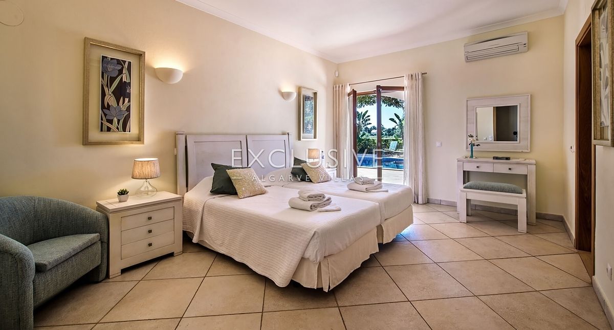 Belle villa de plain-pied de quatre chambres à Lagos, Algarve