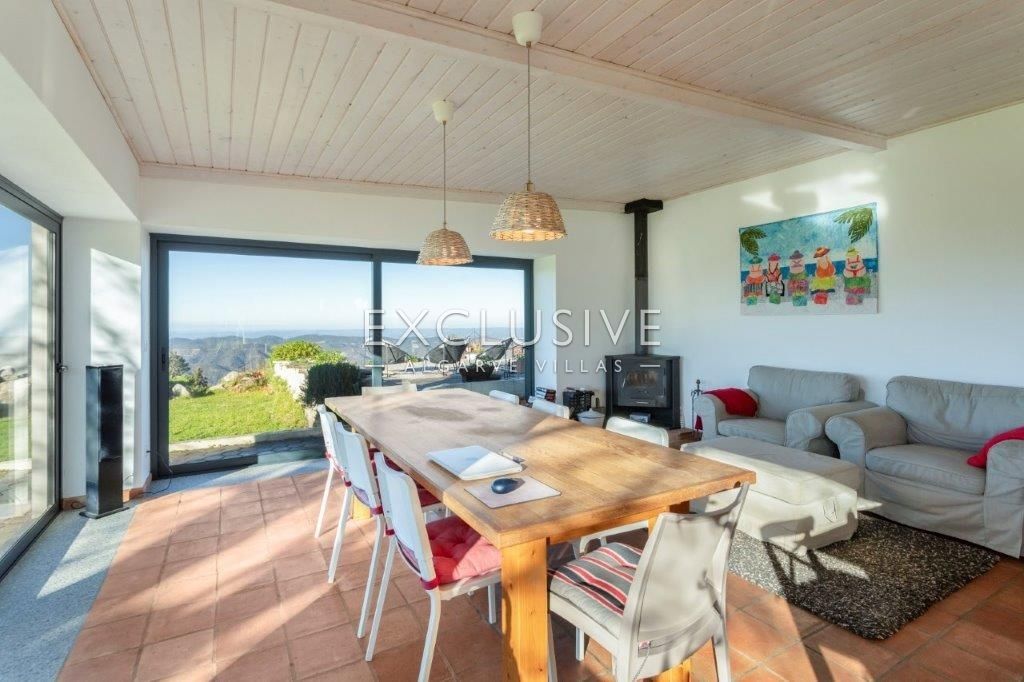 Plattelandshuis met annex en modern comfort en oceaanzicht in Monchique