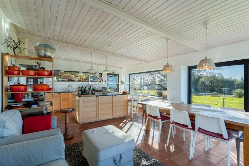 Plattelandshuis met annex en modern comfort en oceaanzicht in Monchique