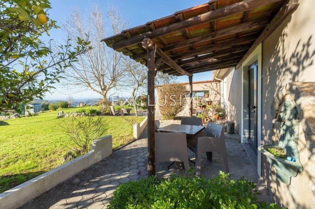 Plattelandshuis met annex en modern comfort en oceaanzicht in Monchique