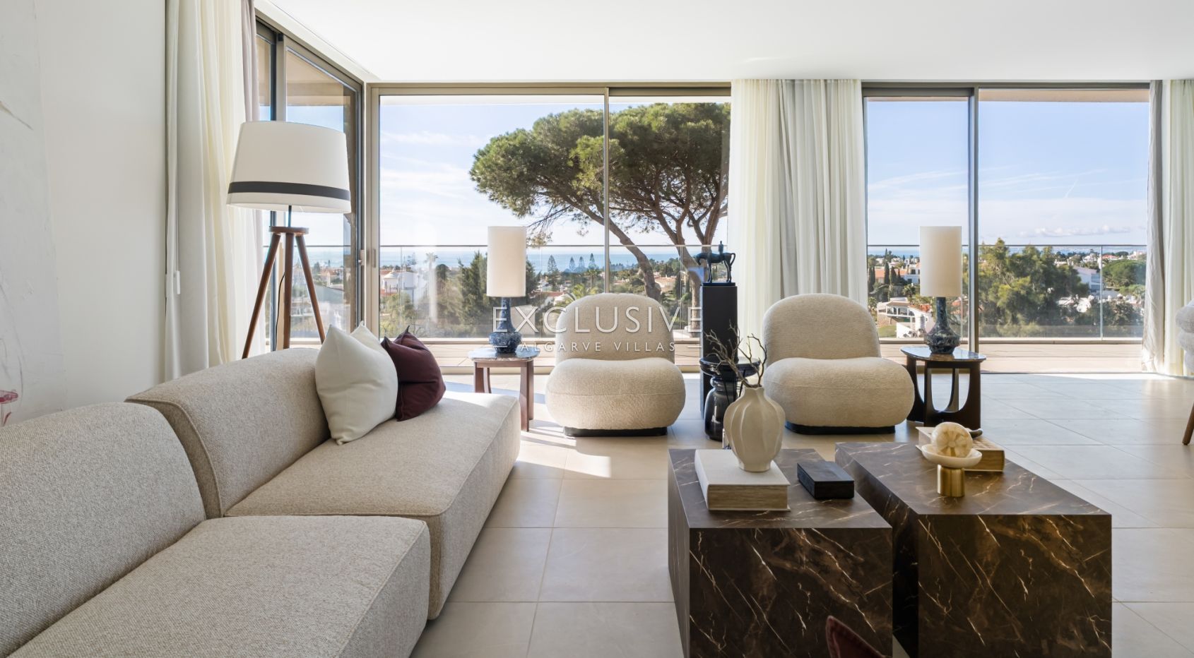 Luxe 4 bed penthouse met zeezicht in Carvoeiro
