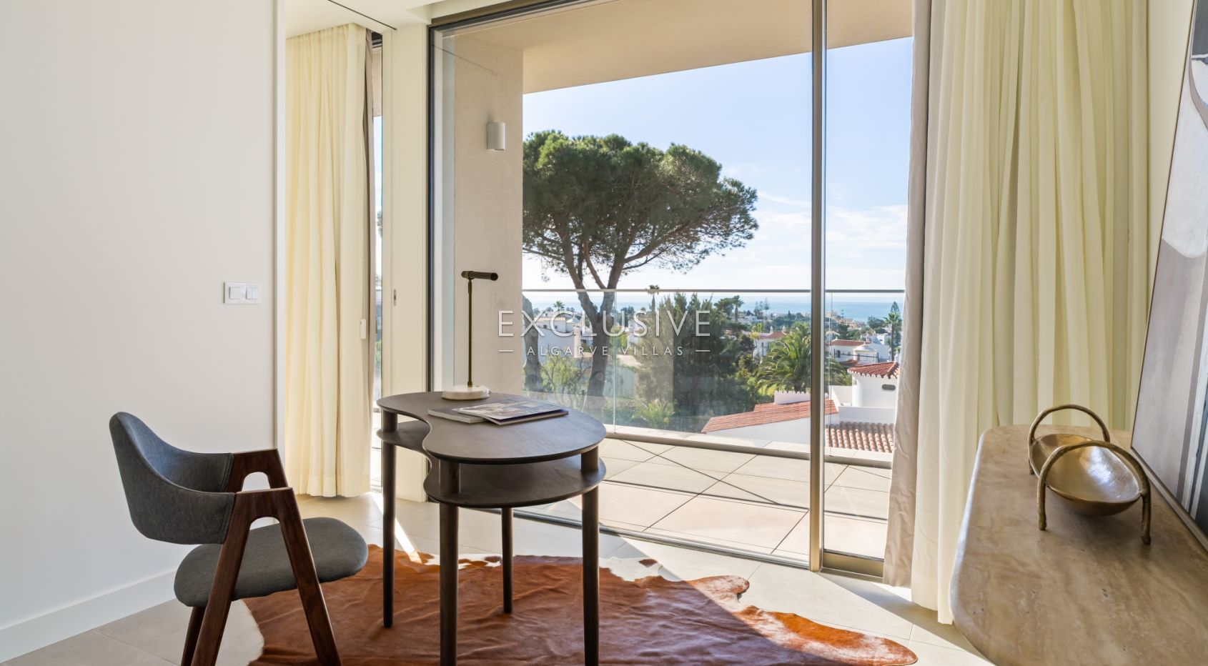 Luxe 4 bed penthouse met zeezicht in Carvoeiro