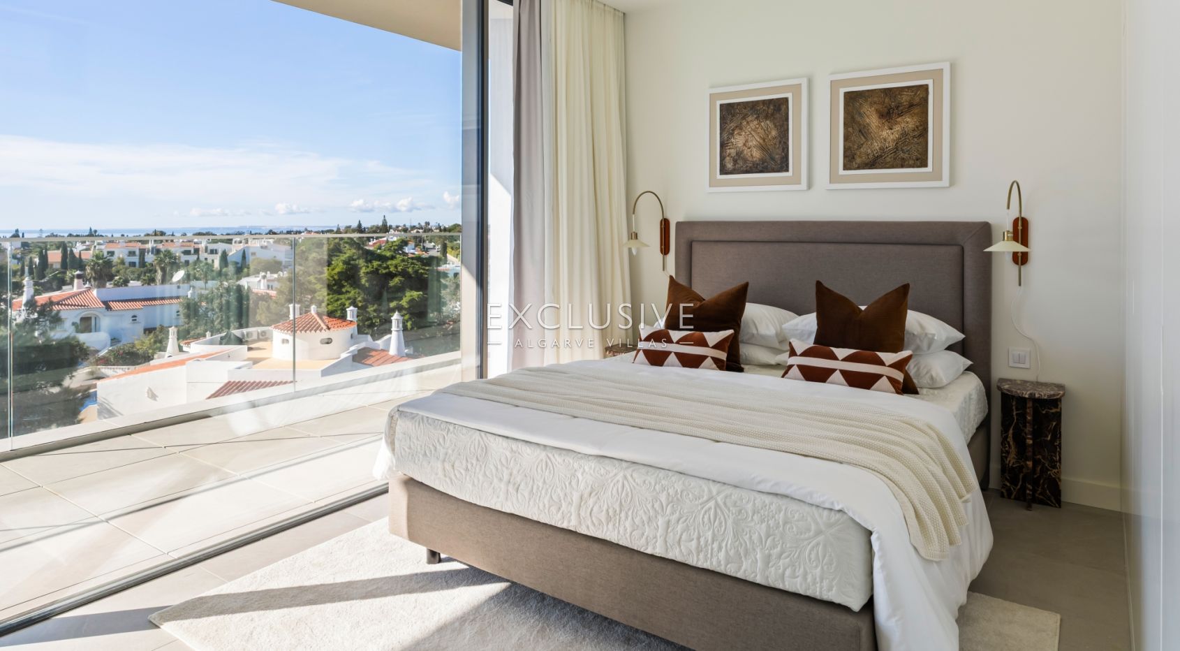Luxe 4 bed penthouse met zeezicht in Carvoeiro