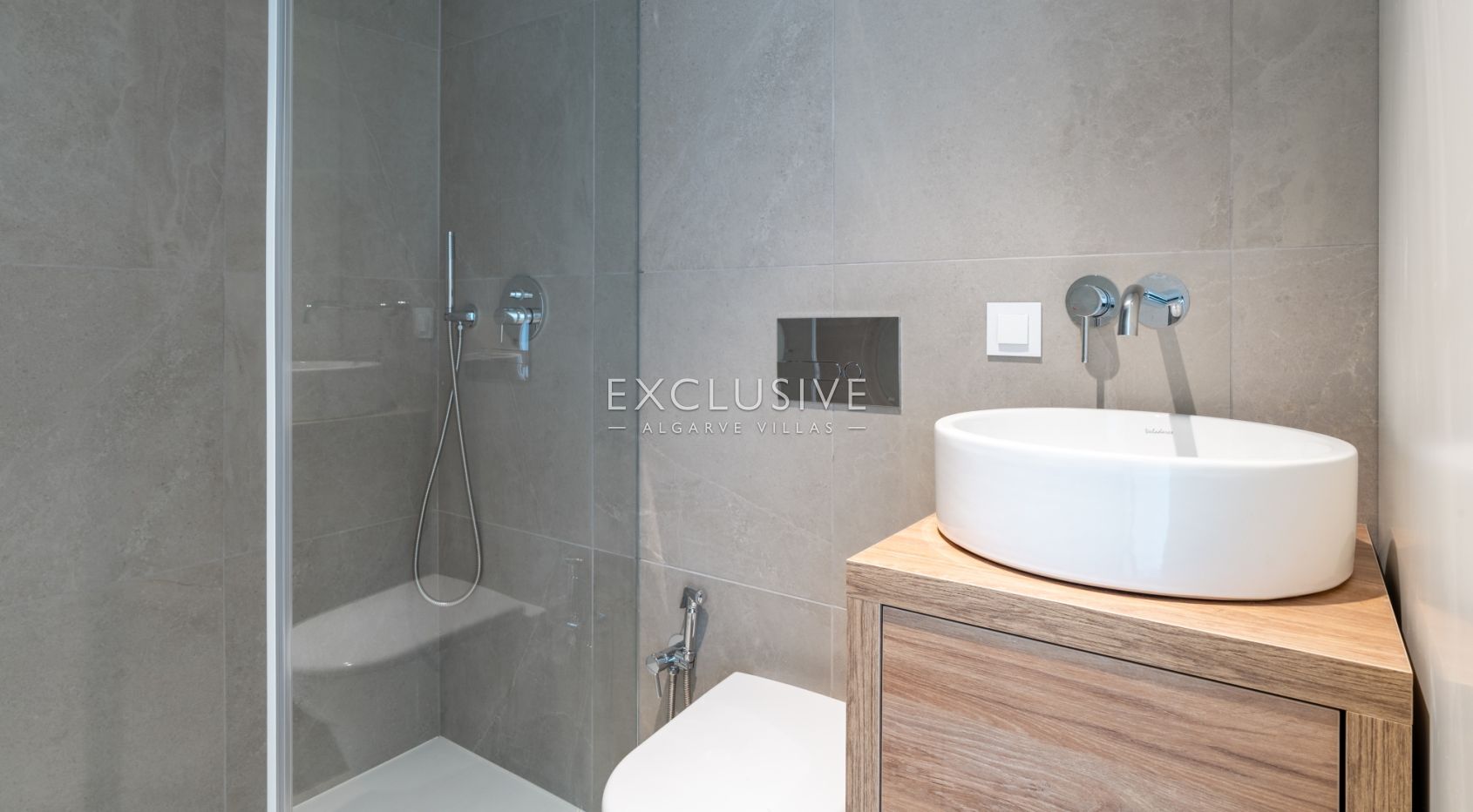 Luxe 4 bed penthouse met zeezicht in Carvoeiro