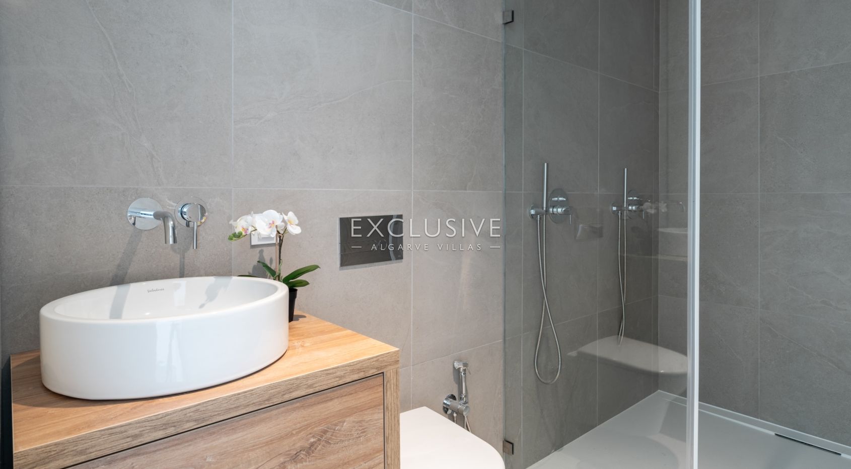 Luxe 4 bed penthouse met zeezicht in Carvoeiro