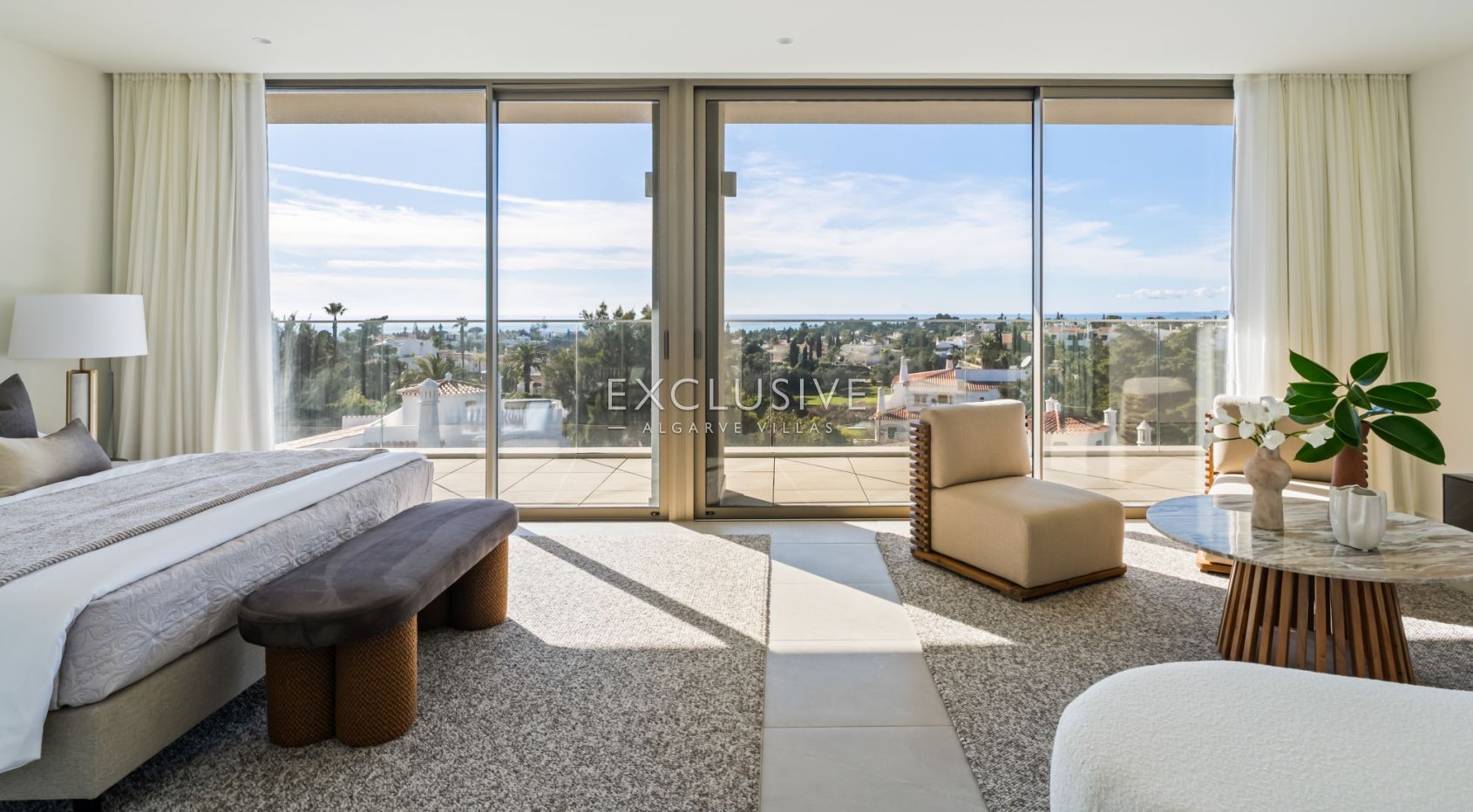 Luxe 4 bed penthouse met zeezicht in Carvoeiro