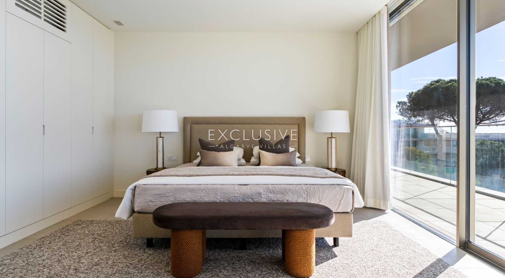 Luxe 4 bed penthouse met zeezicht in Carvoeiro