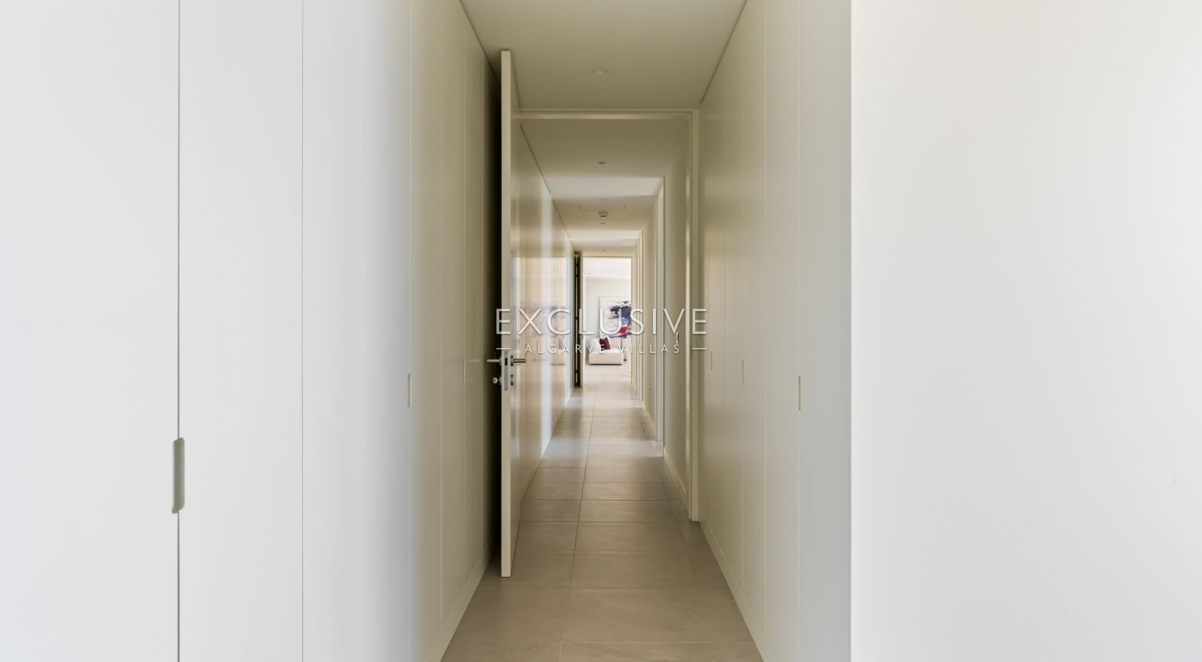 Luxe 4 bed penthouse met zeezicht in Carvoeiro
