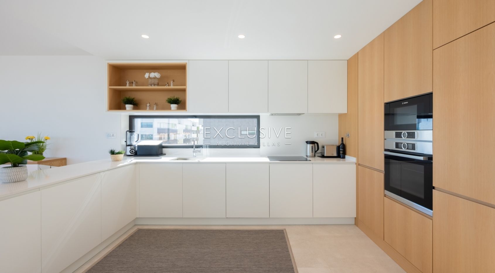 Modern 3 bedroom apartment with sea views in Lagos, Algarve