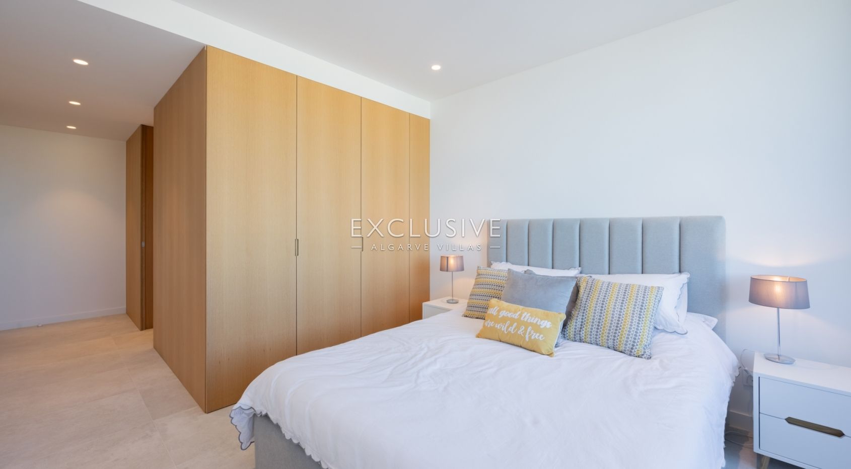 Modern 3 bedroom apartment with sea views in Lagos, Algarve