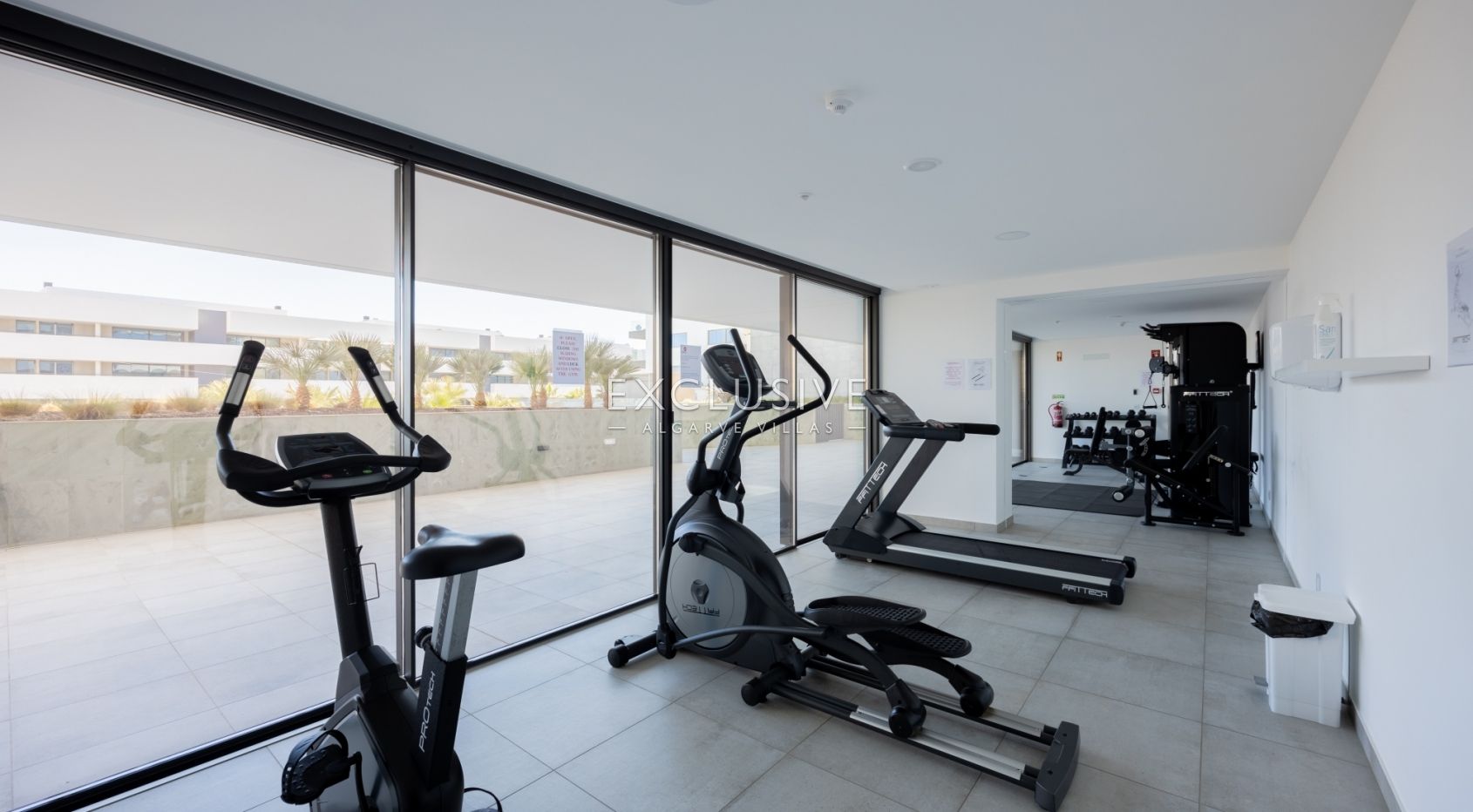Modern 3 bedroom apartment with sea views in Lagos, Algarve