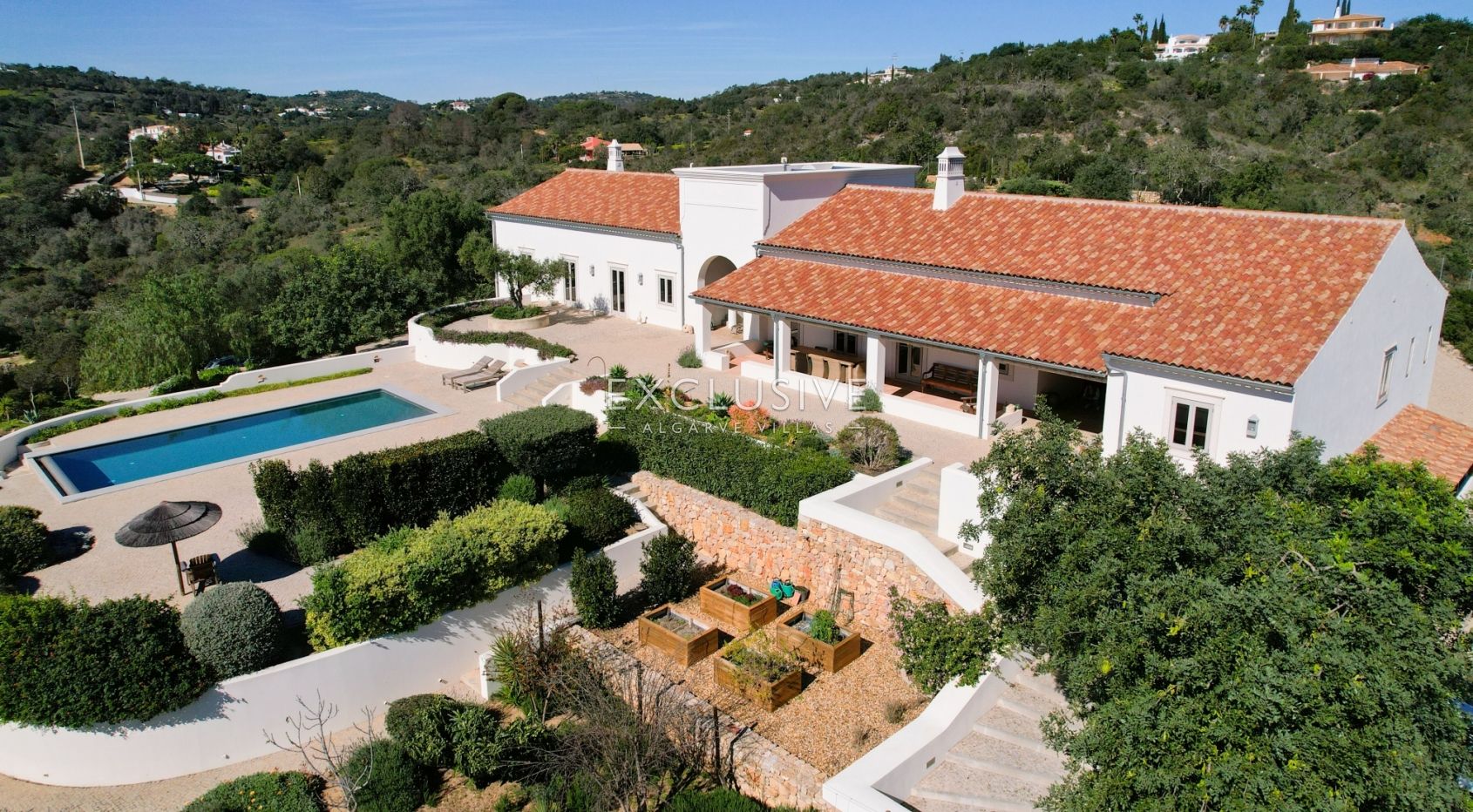 Moradia de campo com design e vista mar em Boliqueime, Algarve