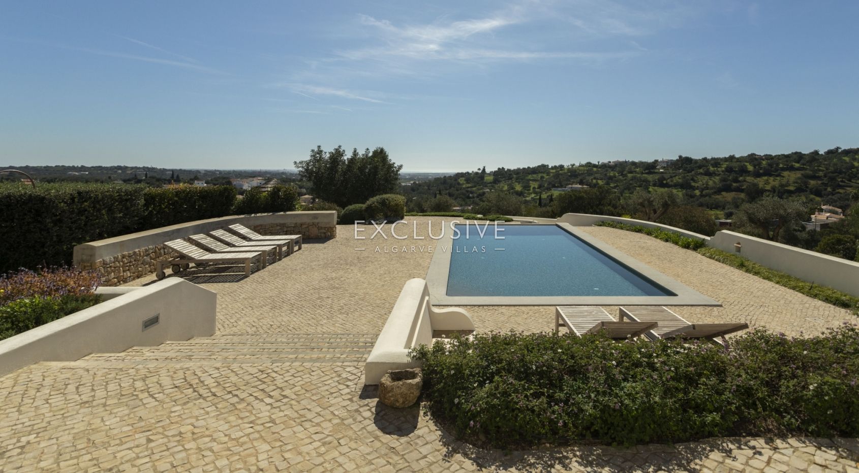Moradia de campo com design e vista mar em Boliqueime, Algarve