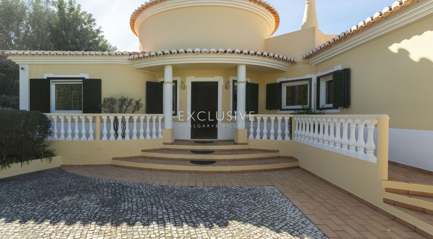 Carvoeiro Moradia V3 grande garagem e piscina perto de campo de golfe e praias, Algarve