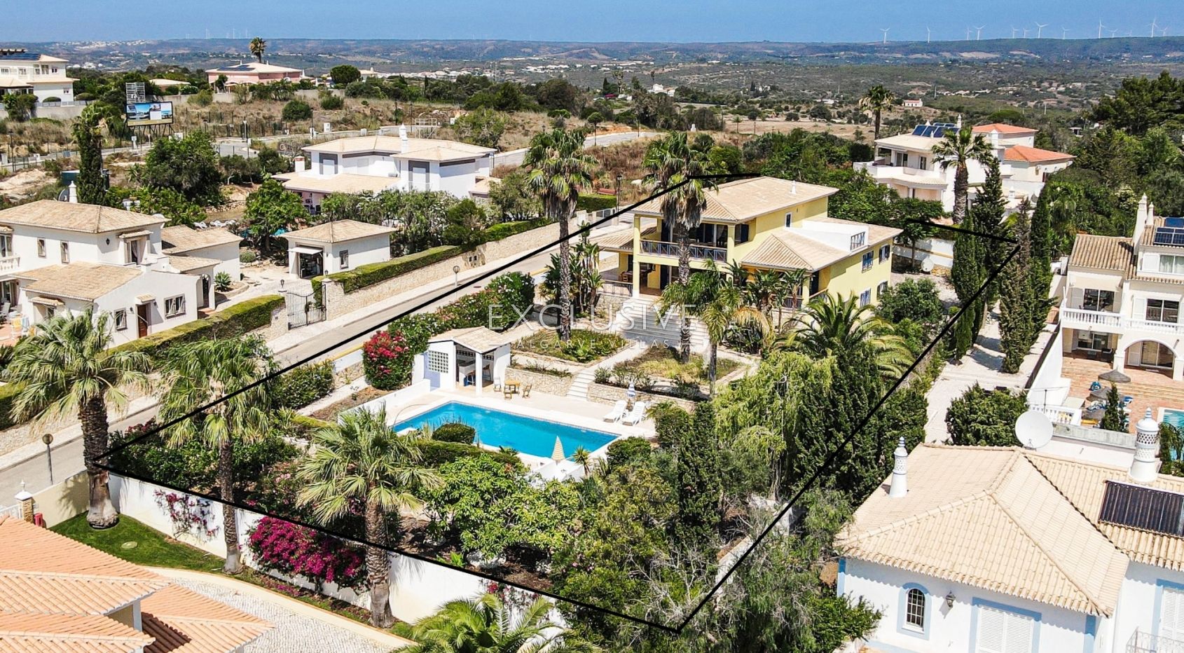 Villa mit vier Schlafzimmern und Meerblick in Praia da Luz, Lagos, Algarve