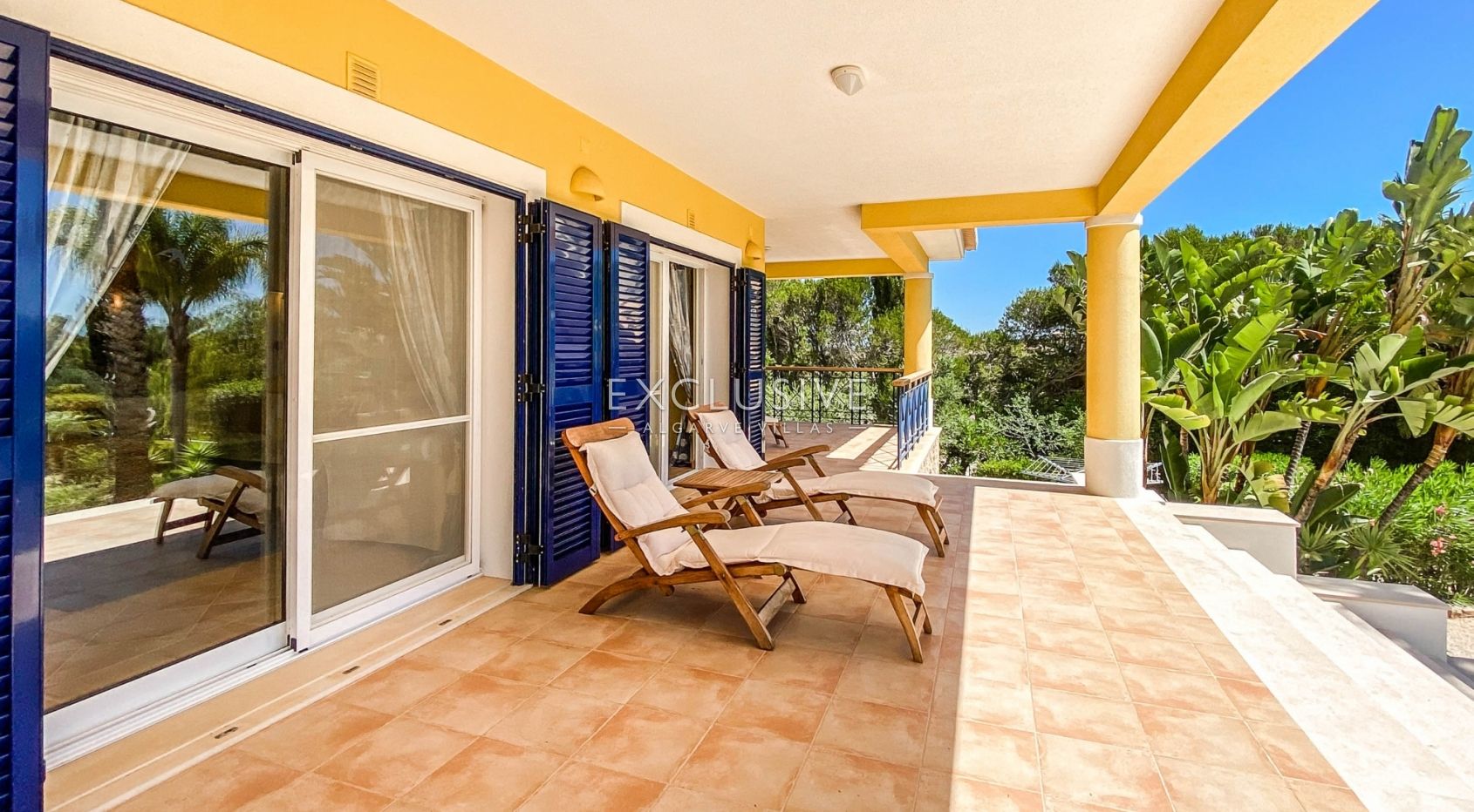 Villa mit vier Schlafzimmern und Meerblick in Praia da Luz, Lagos, Algarve
