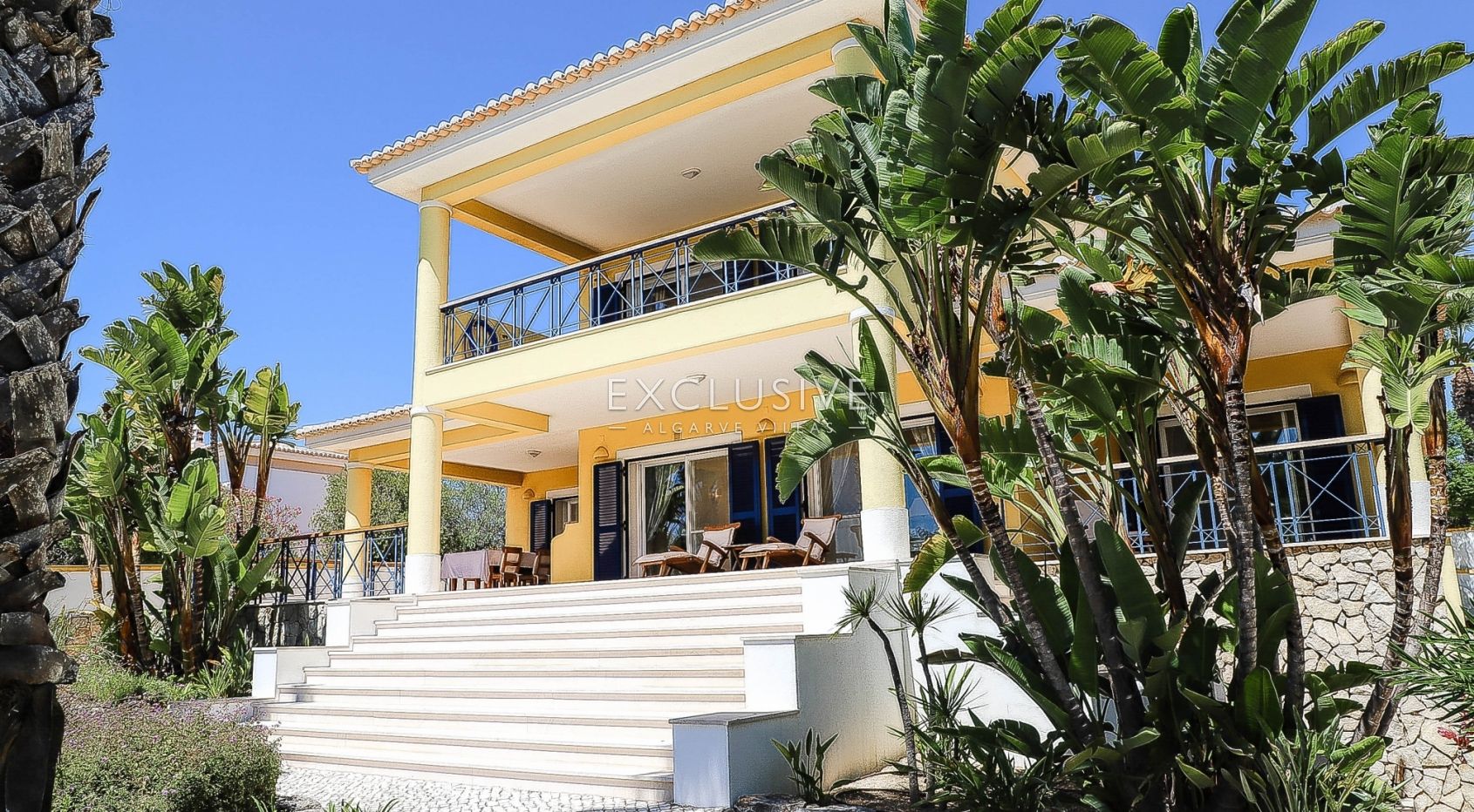 Villa mit vier Schlafzimmern und Meerblick in Praia da Luz, Lagos, Algarve