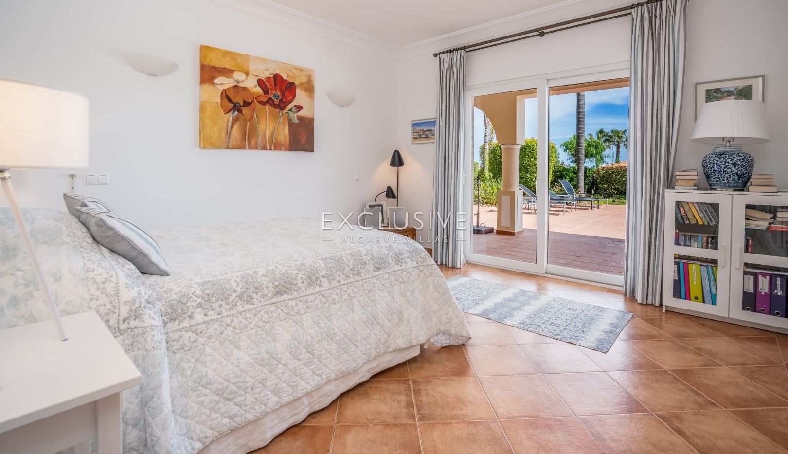 Luxurious Villa with Breathtaking Sea Views in Praia da Luz, Algarve