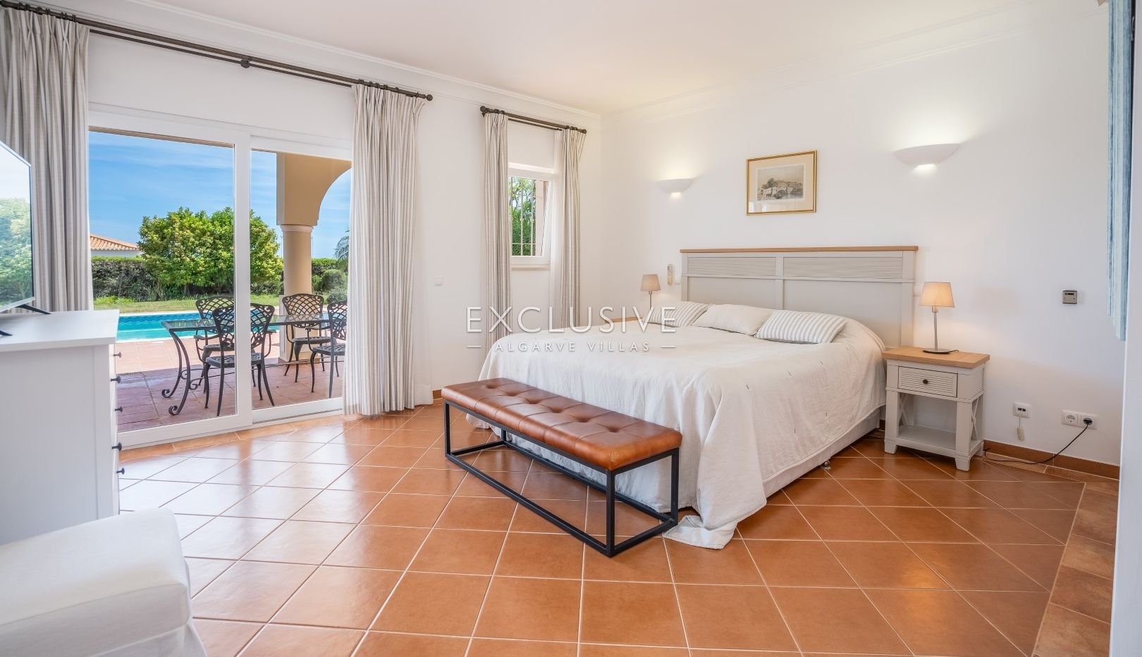 Luxurious Villa with Breathtaking Sea Views in Praia da Luz, Algarve